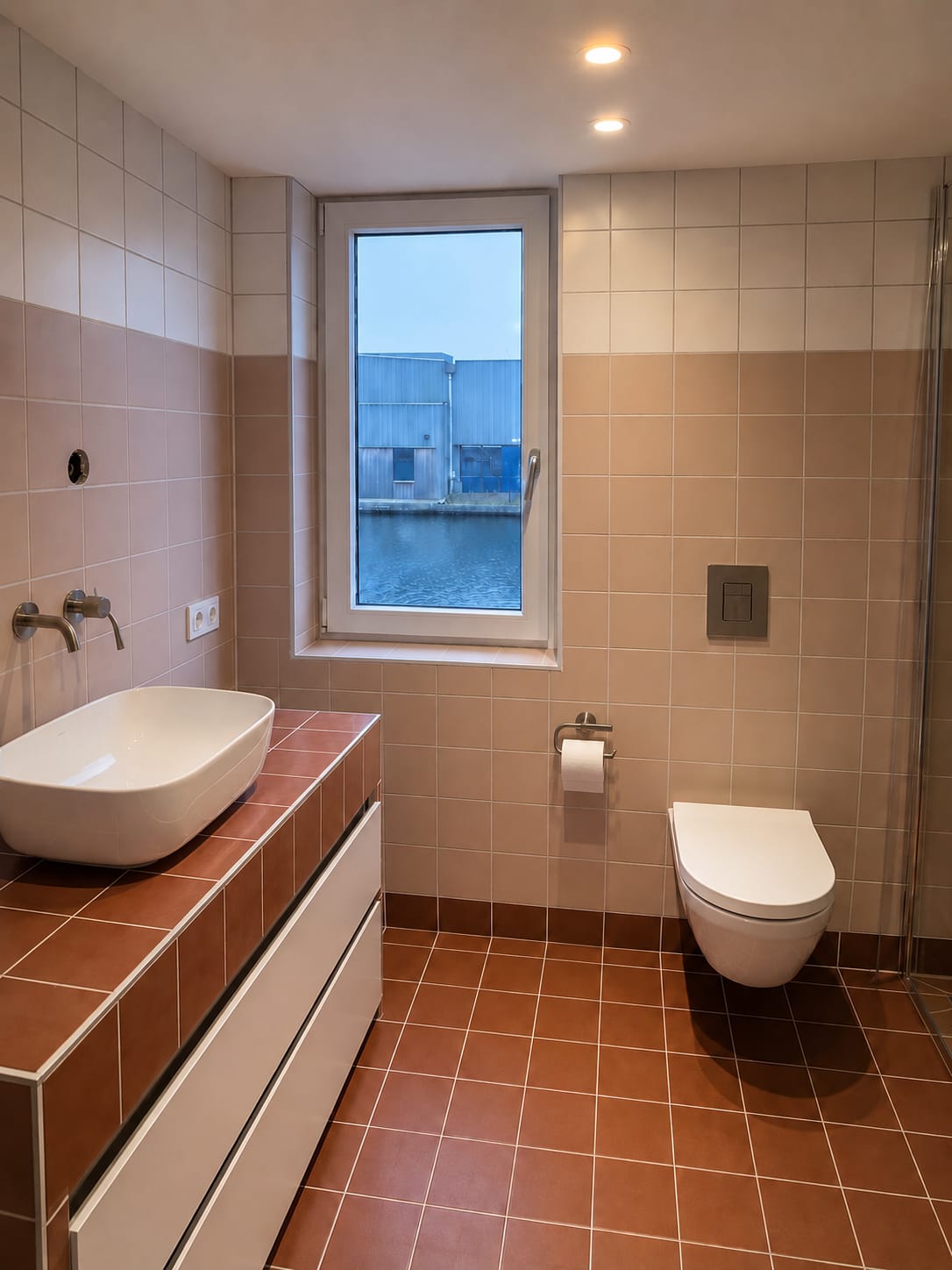 Badkamer renovatie met rode tegels Rotterdam
